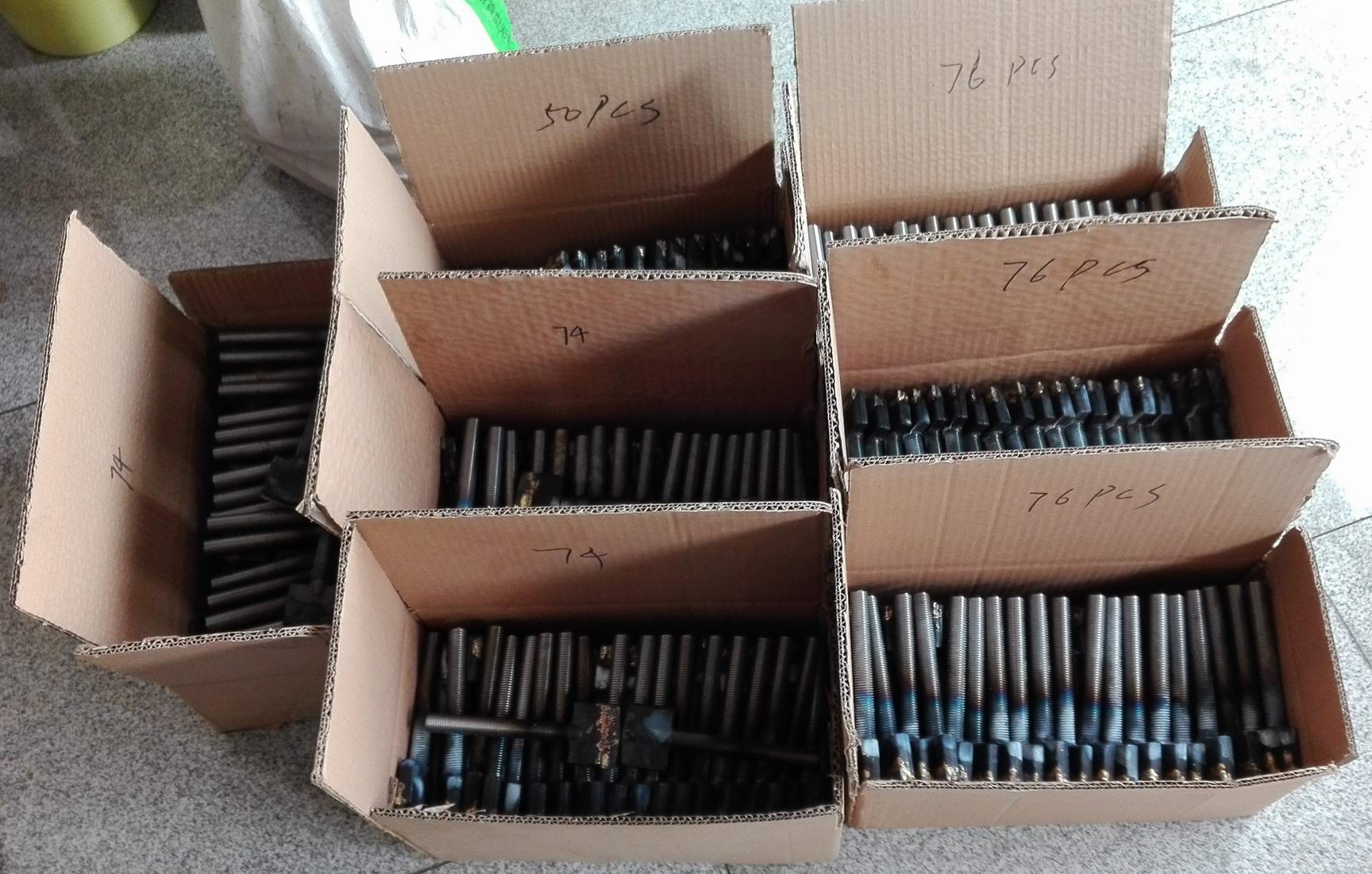 500套M16*160標(biāo)準(zhǔn)的混砂機(jī)葉片今日發(fā)貨