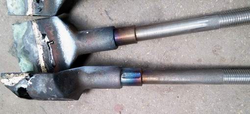 銑鍵槽定位的新混砂機(jī)葉片加工進(jìn)行時(shí)